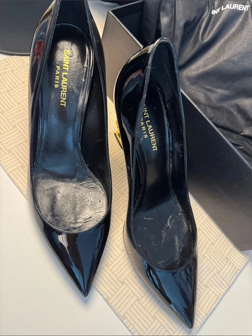 Saint Laurent Black Patent Opyum Logo Heel Pumps - Picture 5 of 12